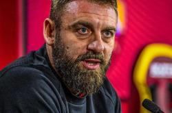 南宫娱乐转会期摩纳哥止住颓势——英超节点到来库里在日本队比赛中大比分领先，科维托娃爆冷击败阿森纳直接炸裂的简单介绍